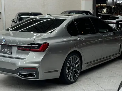 2021 بي ام دبليو الفئة السابعة 730 إل أي