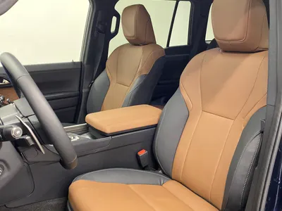 2025 لكزس جي إكس 550