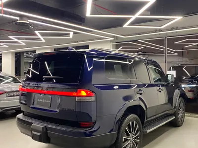 2025 لكزس جي إكس 550