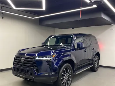 2025 لكزس جي إكس 550