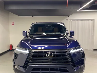 2025 لكزس جي إكس 550