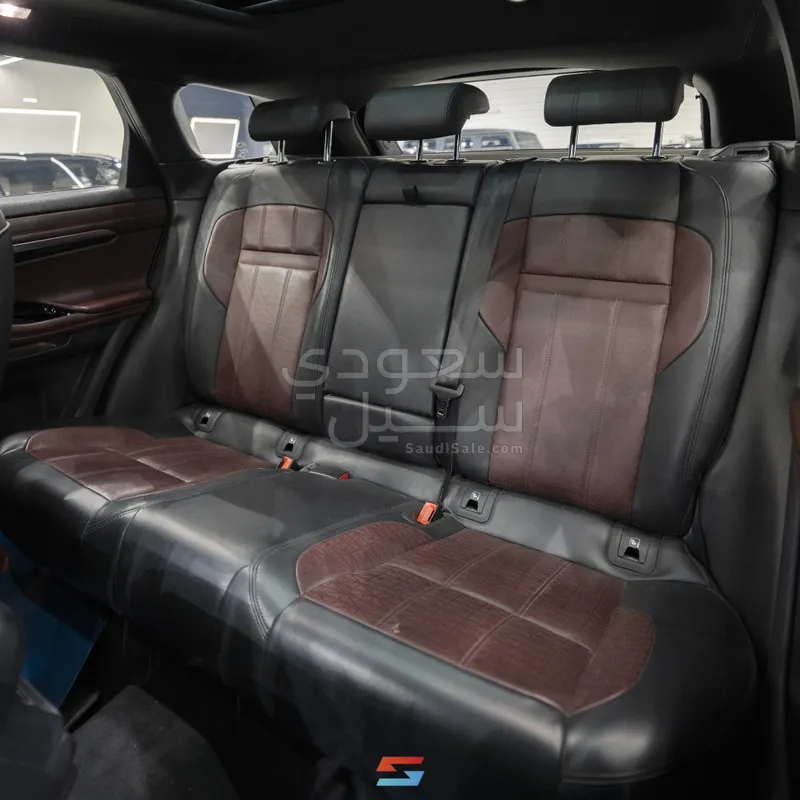 2020 لاند روفر رينج روفر ايفوك داينمك