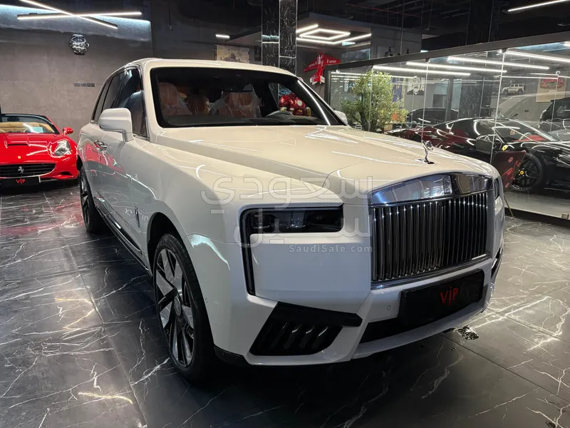 2026 رولز رويس كولينان سلفر بادج