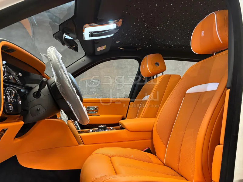 2026 رولز رويس كولينان سلفر بادج