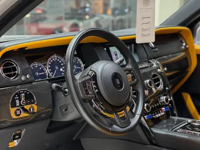 2022 رولز رويس كولينان بلاك بادج