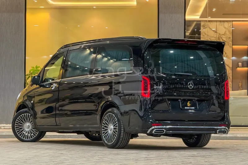 2025 مرسيدس - بنز فيتو