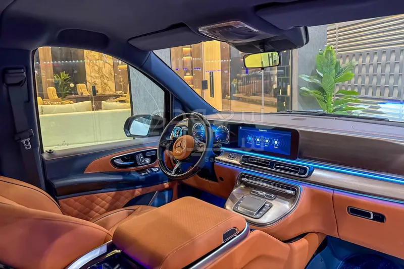 2025 مرسيدس - بنز فيتو