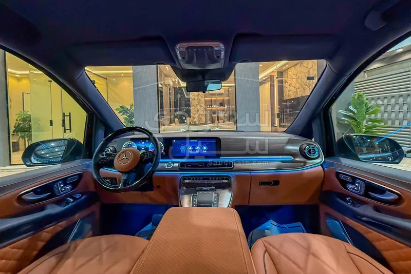 2025 مرسيدس - بنز فيتو