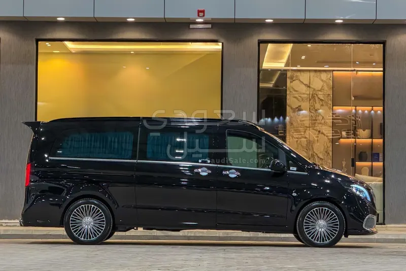 2025 مرسيدس - بنز فيتو