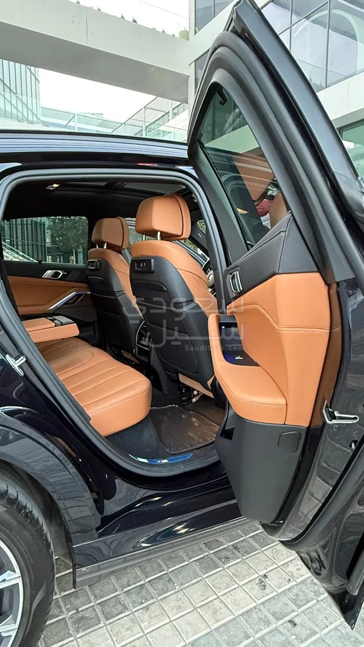 2021 بي ام دبليو الفئة اكس 6