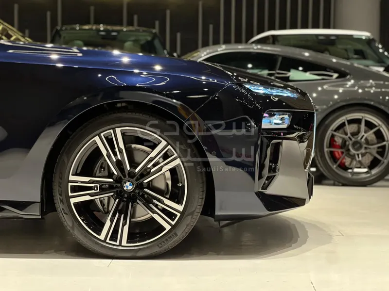 2026 بي ام دبليو الفئة السابعة 735أي