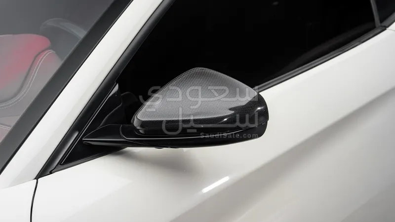 2017 فيراري اف 12 بيرلينيتا