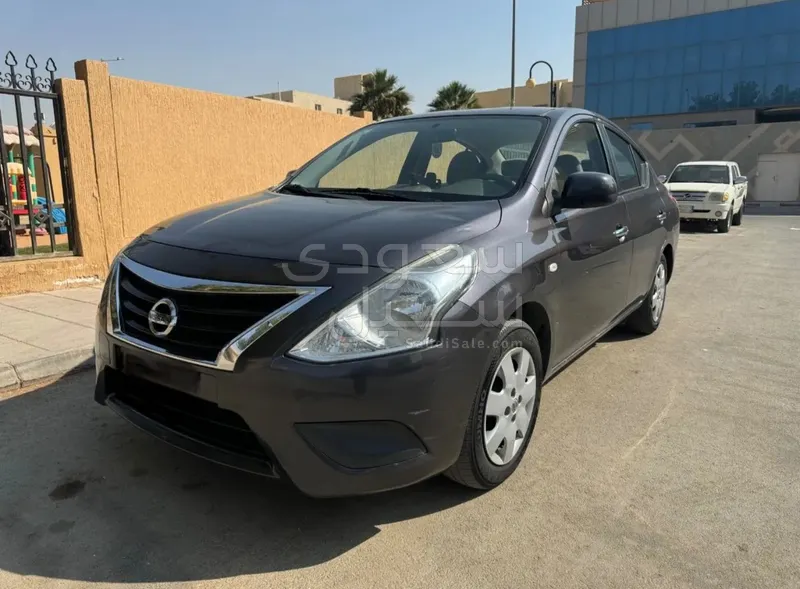 2021 نيسان صني