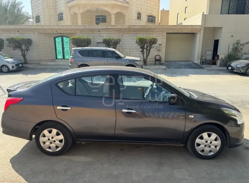 2021 نيسان صني