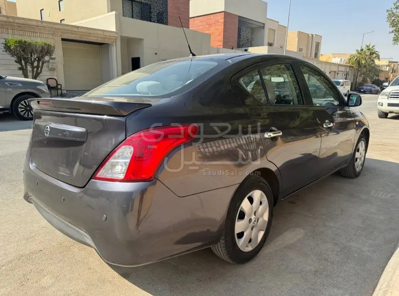 2021 نيسان صني