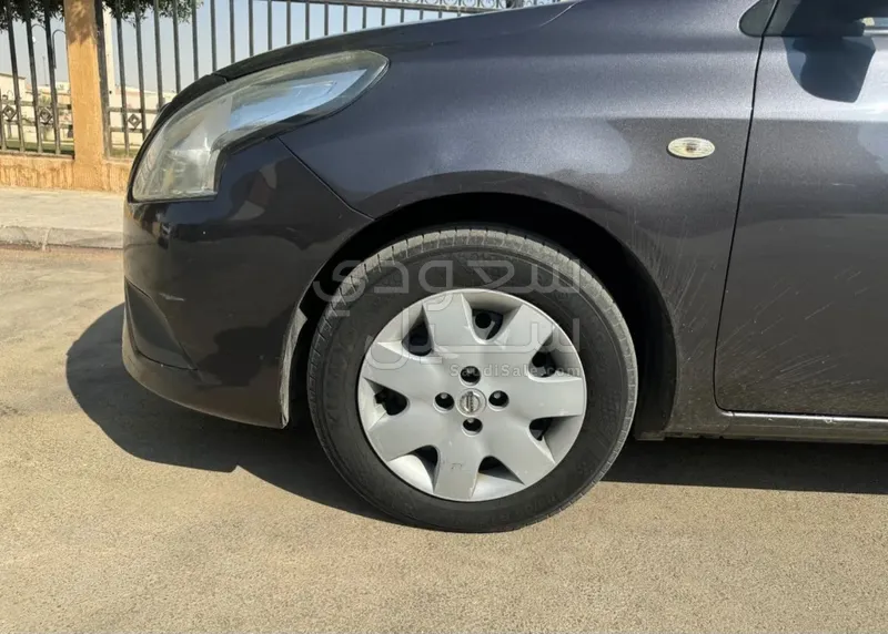 2021 نيسان صني