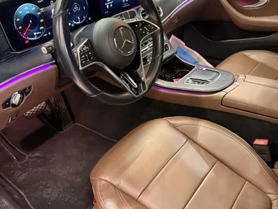 2022 مرسيدس - بنز إي 300