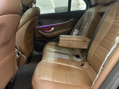 2022 مرسيدس - بنز إي 300