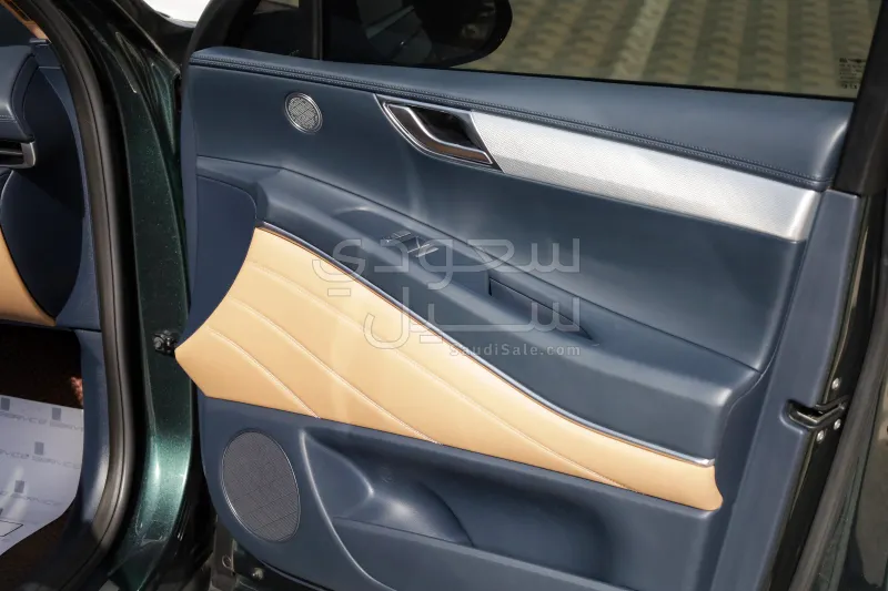 2021 جينيسيس جي في 80