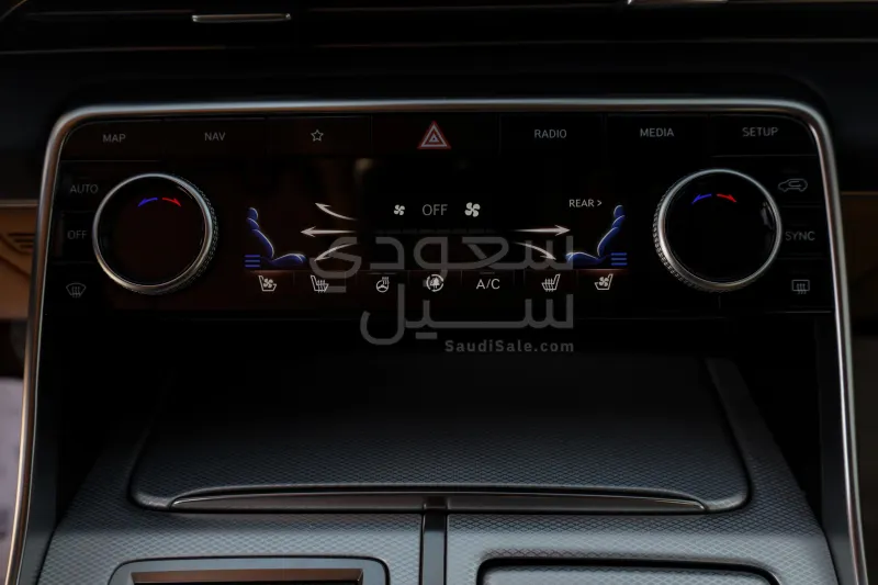 2021 جينيسيس جي في 80