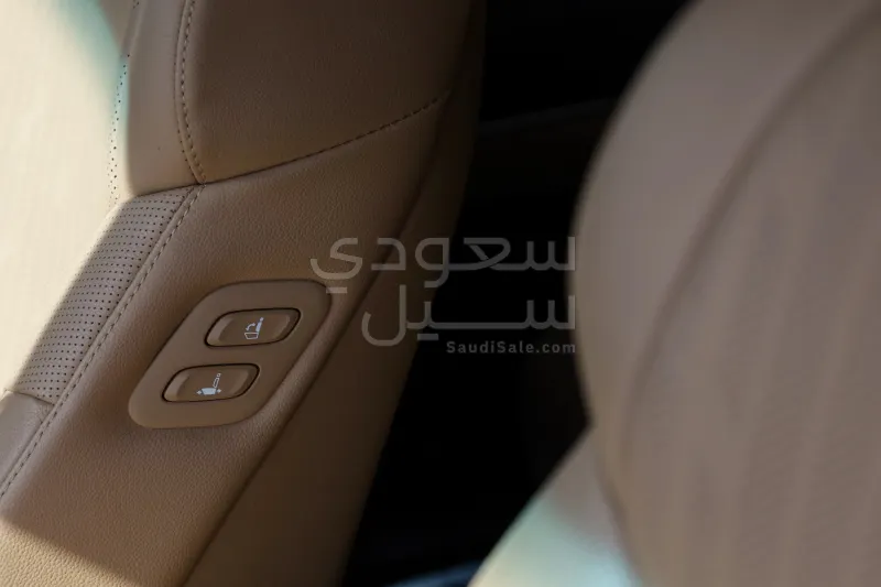 2021 جينيسيس جي في 80