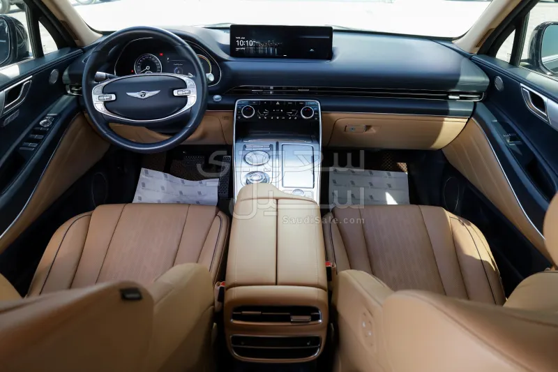 2021 جينيسيس جي في 80