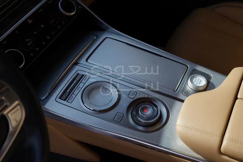 2021 جينيسيس جي في 80