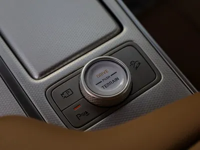 2021 جينيسيس جي في 80