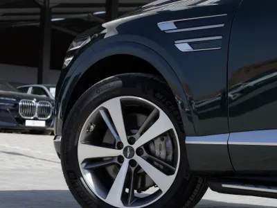 2021 جينيسيس جي في 80