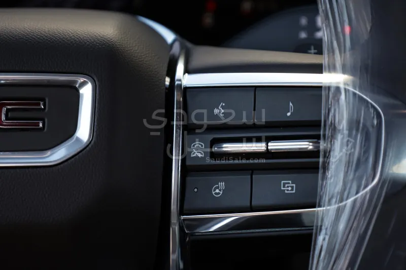 2025 جي ام سي يوكون اليفيشن