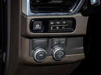 2025 جي ام سي يوكون اليفيشن