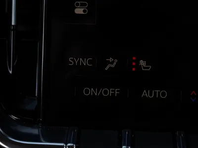 2025 جي ام سي يوكون اليفيشن