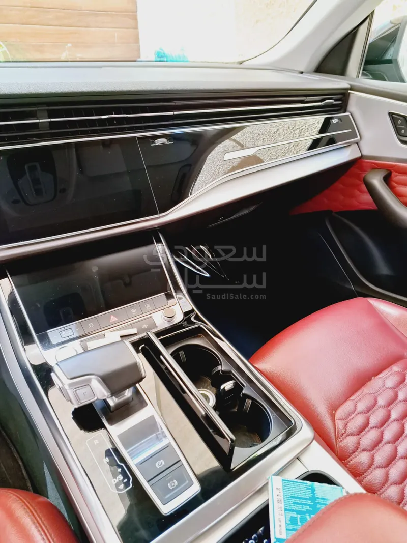 2020 اودي كيو 8