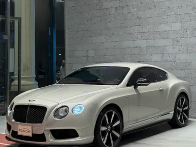 2015 بنتلي جي تي في 8
