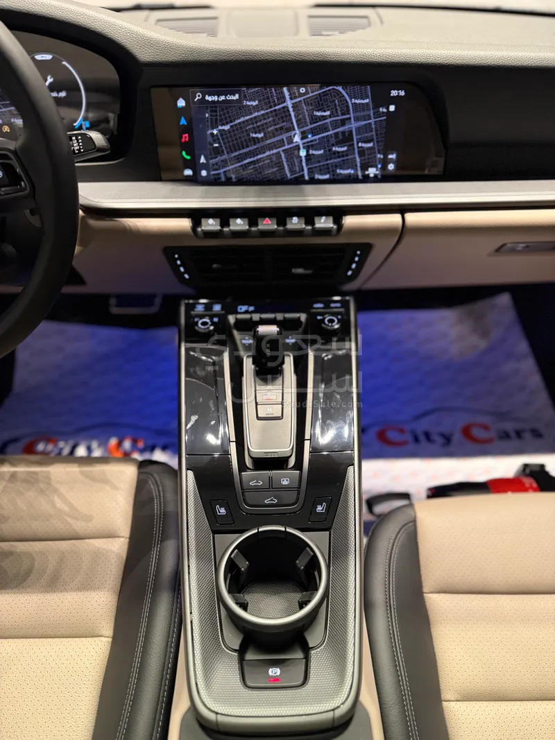 2025 بورش 911 كاريرا