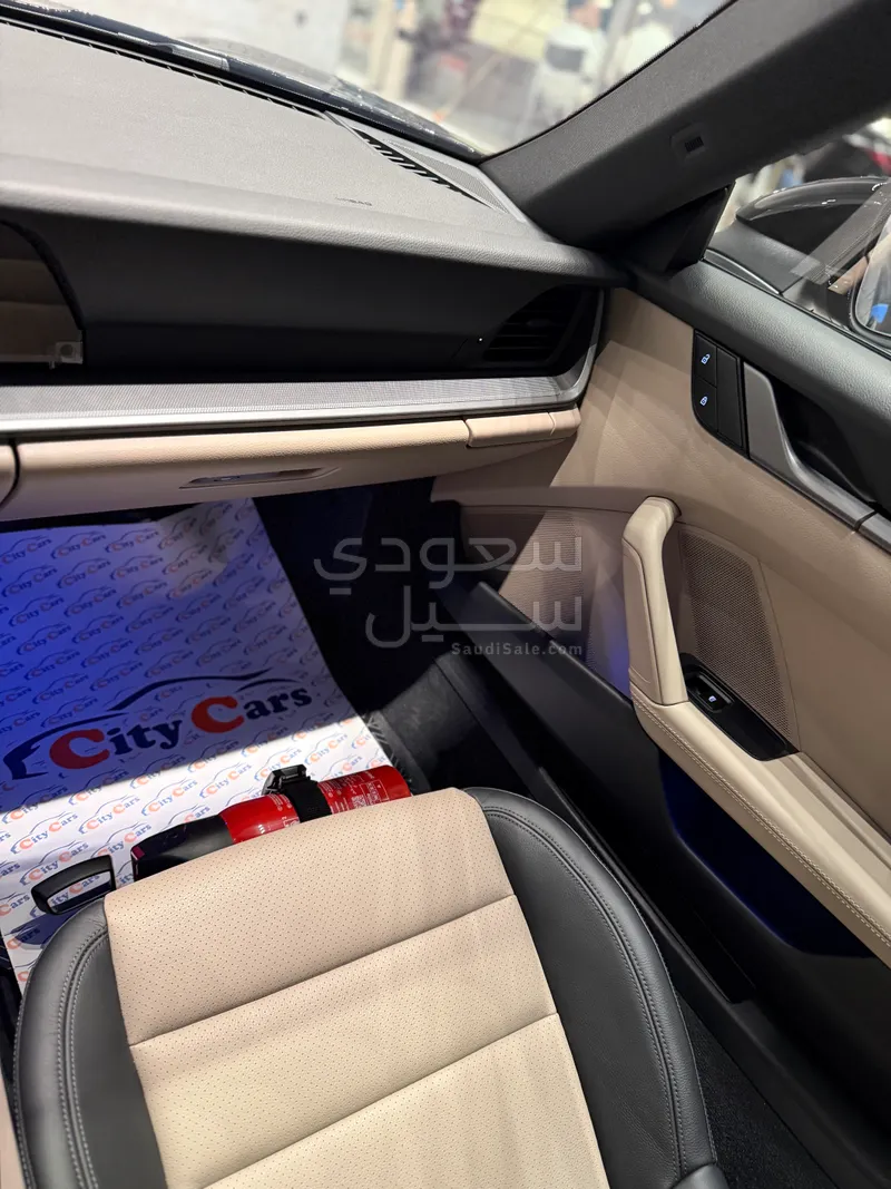 2025 بورش 911 كاريرا