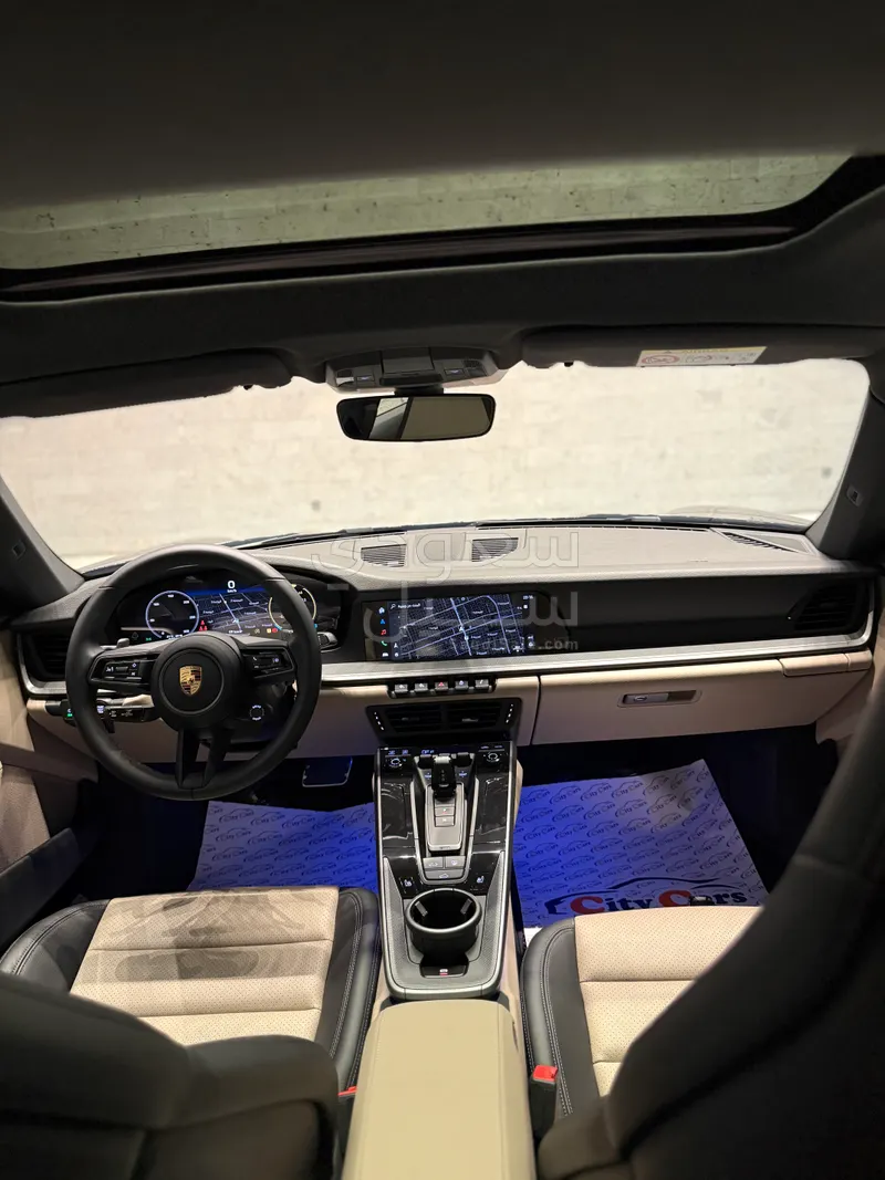 2025 بورش 911 كاريرا