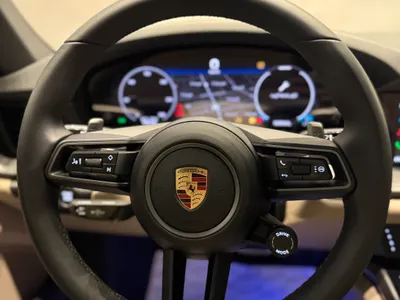 2025 بورش 911 كاريرا