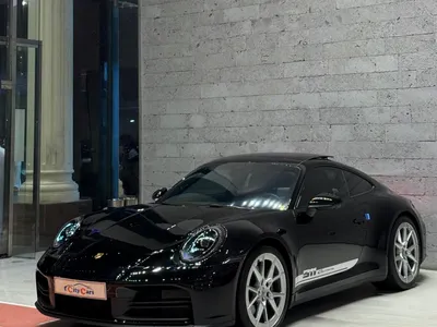 2025 بورش 911 كاريرا