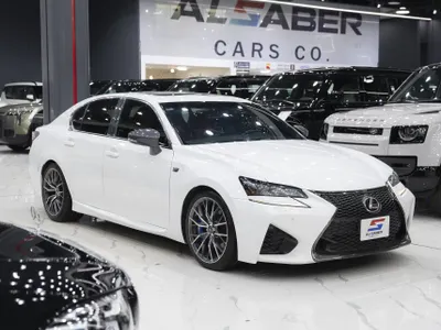 2017 لكزس جي إس اف