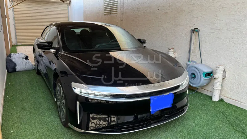 2025 لوسيد اير بيور