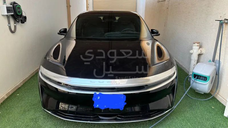 2025 لوسيد اير بيور