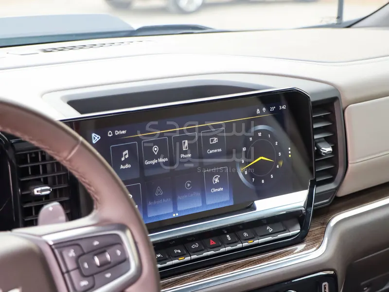 2024 شفروليه سلفرادو زد 71