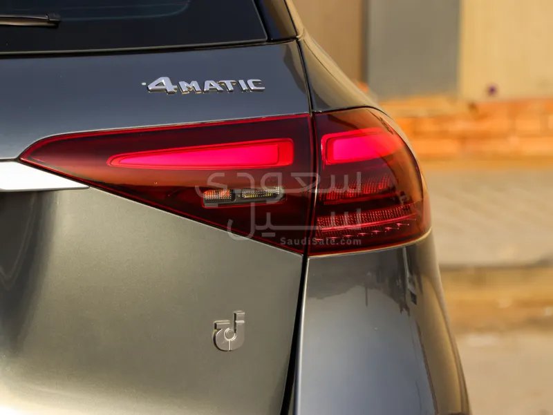 2024 مرسيدس - بنز جي إل إي 450