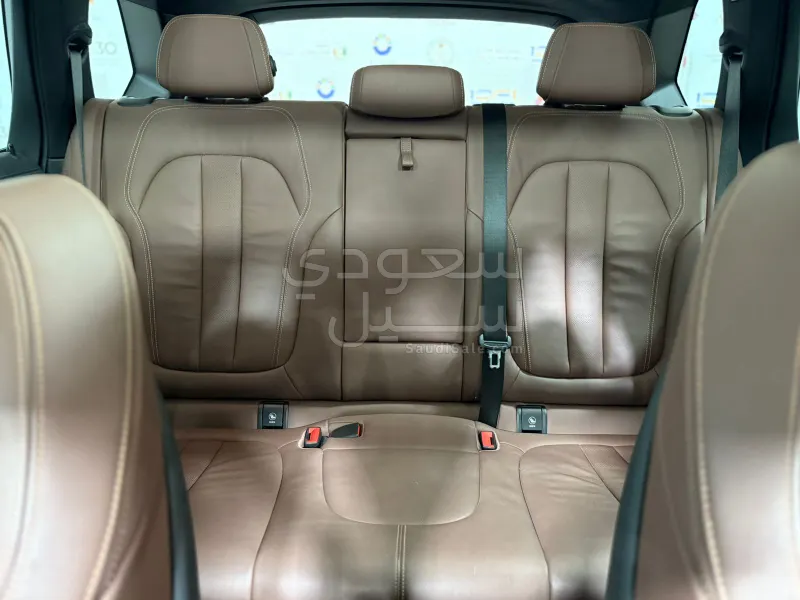 2020 بي ام دبليو الفئة اكس 5