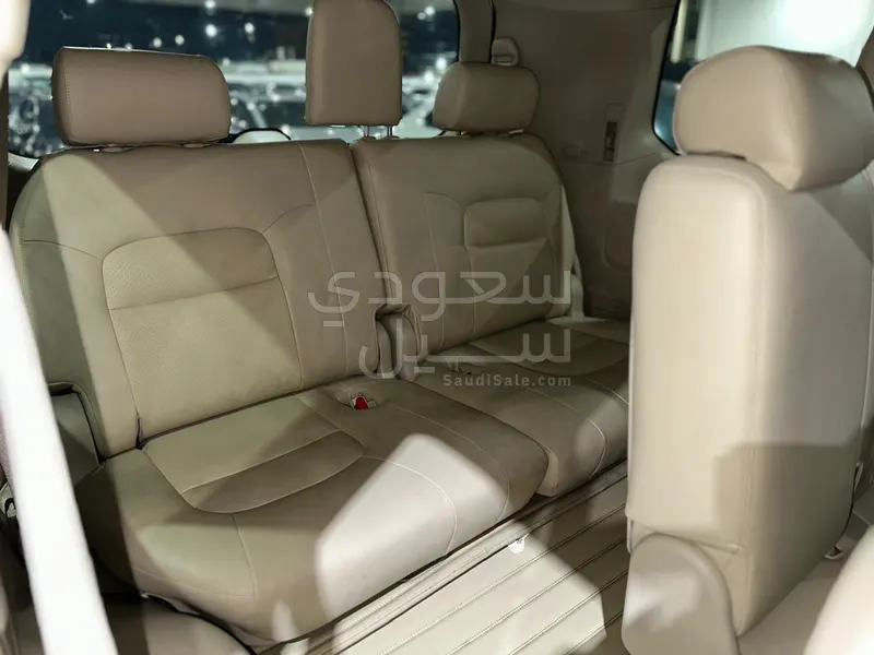 2021 تويوتا لاند كروزر جي اكس ار