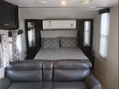 2022 شفروليه موتر هوم كارافان