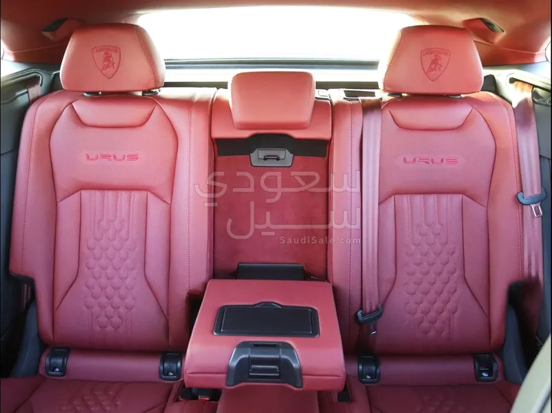 2023 لمبرجيني اوروس اس