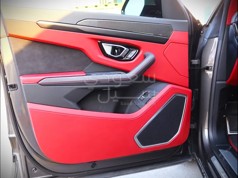 2023 لمبرجيني اوروس اس