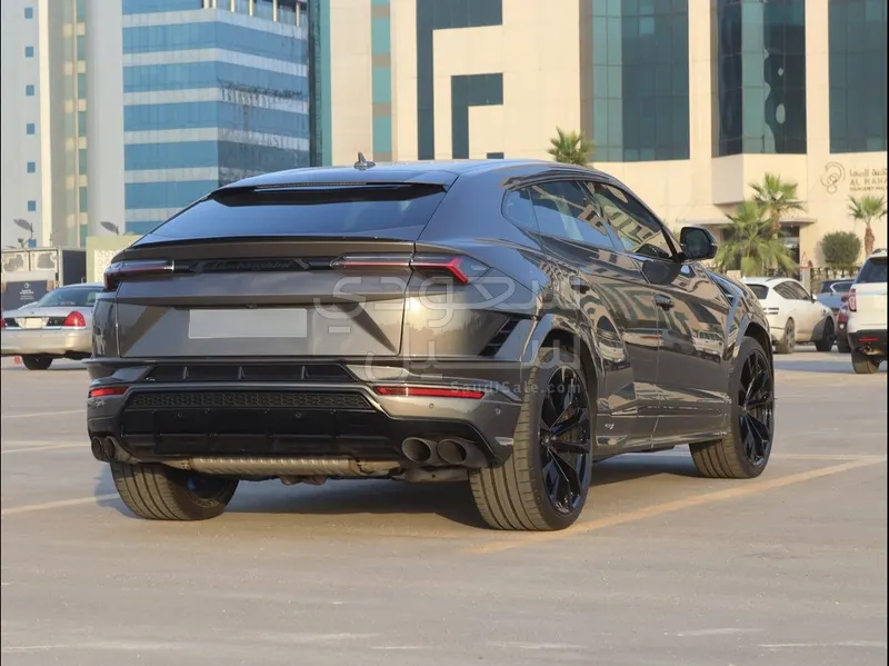 2023 لمبرجيني اوروس اس